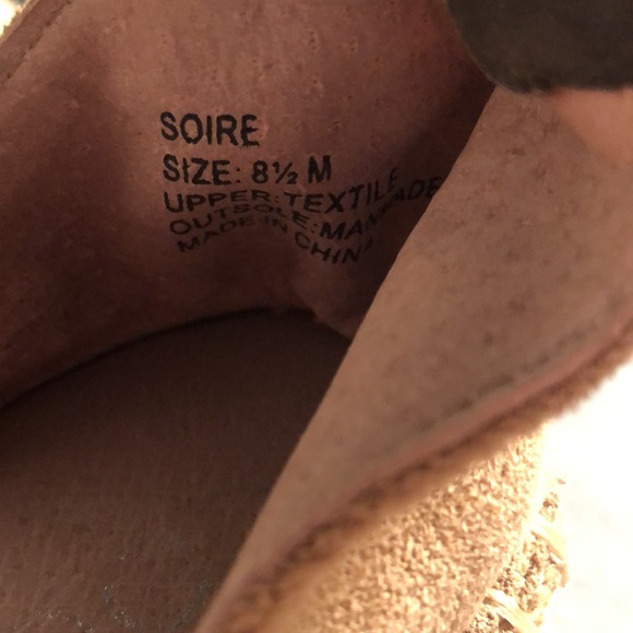 Woman’s tan coconuts espadrilles wedge sandals - Picture 15 of 16